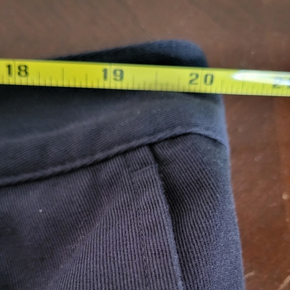 LL Bean Cotton Wrinkle Resistant Crop Pants - Picture 5 of 10